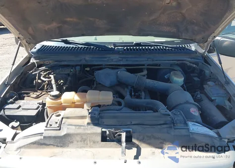 2004 Ford Excursion Limited from USA, damaged, VIN 1FMNU43SX4EB57487